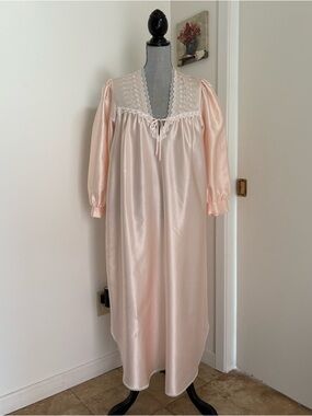 Vintage Christian Dior Pale Peachy Pink Satin Nightgown
